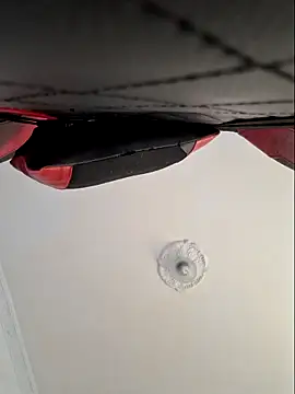 Snapshot of luuhcat09 chatting on September 15, 2025, 9:53 am luuhcat09 online show from September 15, 2025, 9:53 am