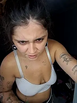 Snapshot of luuhcat09 chatting on November 1, 2025, 3:14 pm luuhcat09 online show from November 1, 2025, 3:14 pm