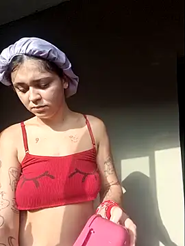 Snapshot of luuhcat09 chatting on November 4, 2025, 10:14 am luuhcat09 online show from November 4, 2025, 10:14 am