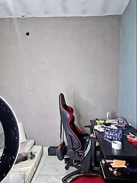 Snapshot of luuhcat09 chatting on November 13, 2025, 1:04 am luuhcat09 online show from November 13, 2025, 1:04 am