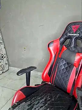 Snapshot of luuhcat09 chatting on November 20, 2025, 10:42 pm luuhcat09 online show from November 20, 2025, 10:42 pm