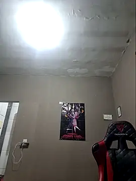 Snapshot of luuhcat09 chatting on November 28, 2025, 2:03 am luuhcat09 online show from November 28, 2025, 2:03 am