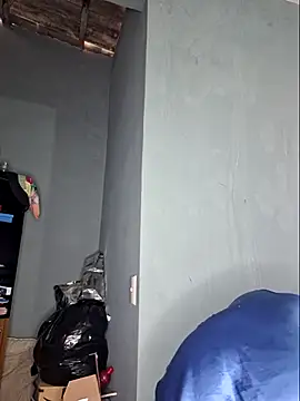 Snapshot of luuhcat09 chatting on December 16, 2025, 1:49 pm luuhcat09 online show from December 16, 2025, 1:49 pm