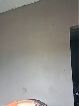 Snapshot of luuhcat09 chatting on January 7, 2026, 12:40 pm luuhcat09 online show from January 7, 2026, 12:40 pm