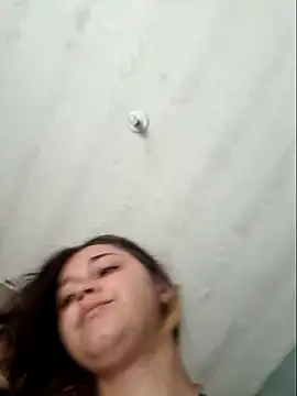 Snapshot of luuhcat09 chatting on February 4, 2026, 12:00 pm luuhcat09 online show from February 4, 2026, 12:00 pm