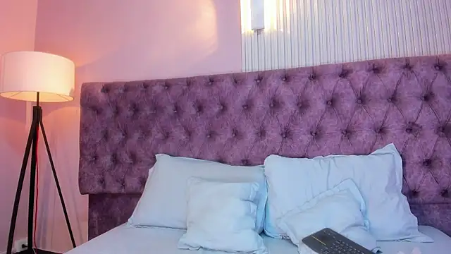 EMILYY FOXY online show from January 11, 2025, 7:27 pm