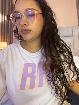 EMILYY FOXY online show from June 7, 2026, 5:49 pm