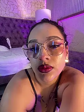 EMILYY FOXY online show from July 13, 2026, 6:55 pm