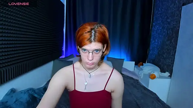 KIKI Krash online show from December 3, 2024, 1:21 pm