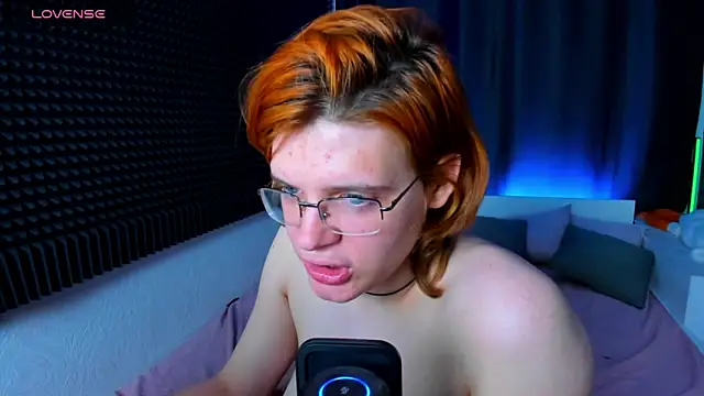 KIKI Krash online show from December 16, 2024, 1:22 pm