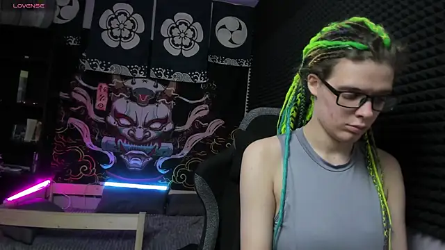 KIKI Krash online show from September 17, 2025, 10:06 am