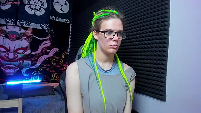 KIKI Krash online show from September 30, 2025, 10:09 am