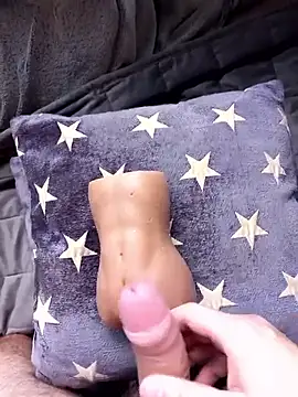 Snapshot of mattarm3122 chatting on October 7, 2025, 12:24 pm mattarm3122 online show from October 7, 2025, 12:24 pm