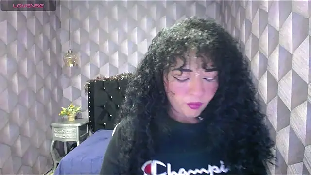 Sofiacowperx online show from January 3, 2025, 12:30 pm