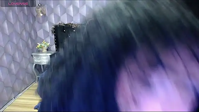 Sofiacowperx online show from January 4, 2025, 3:49 pm