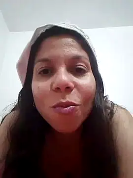 Carliina Soussa online show from December 21, 2024, 9:15 pm