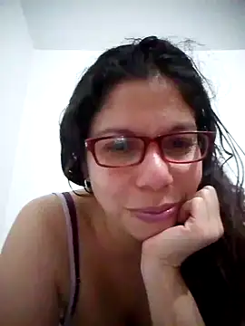 Carliina Soussa online show from February 7, 2025, 4:37 am