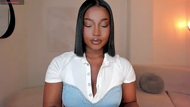SavannahStorm online show from June 13, 2026, 7:56 pm