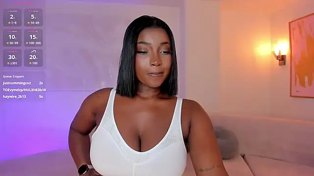 SavannahStorm online show from June 14, 2026, 2:24 am