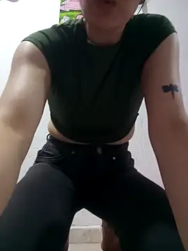 Catalinasexosa online show from March 21, 2025, 6:40 pm