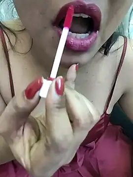 Cute Kritika online show from September 14, 2025, 4:44 am