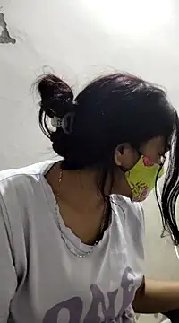 illay love online show from March 8, 2025, 5:43 pm