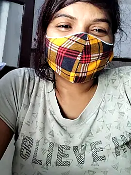 Snapshot of illay_love chatting on September 21, 2025, 7:32 am illay love online show from September 21, 2025, 7:32 am