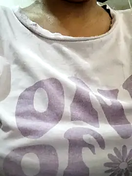 Snapshot of illay_love chatting on September 29, 2025, 6:51 am illay love online show from September 29, 2025, 6:51 am