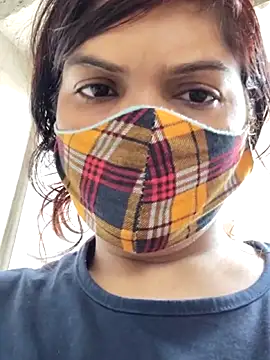 Snapshot of illay_love chatting on October 3, 2025, 7:38 am illay love online show from October 3, 2025, 7:38 am