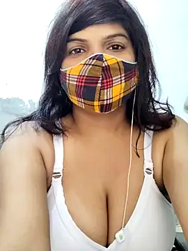 Snapshot of illay_love chatting on October 5, 2025, 8:12 am illay love online show from October 5, 2025, 8:12 am