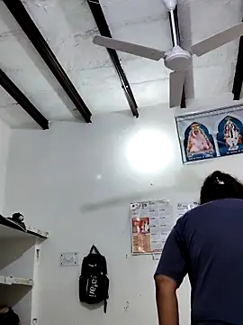 Snapshot of illay_love chatting on October 14, 2025, 4:57 am illay love online show from October 14, 2025, 4:57 am