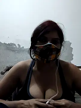 Snapshot of illay_love chatting on October 18, 2025, 7:03 pm illay love online show from October 18, 2025, 7:03 pm