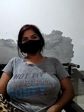 Snapshot of illay_love chatting on October 22, 2025, 5:08 am illay love online show from October 22, 2025, 5:08 am