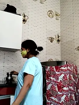 Snapshot of illay_love chatting on October 25, 2025, 5:37 am illay love online show from October 25, 2025, 5:37 am