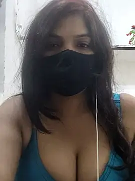 Snapshot of illay_love chatting on October 28, 2025, 6:10 pm illay love online show from October 28, 2025, 6:10 pm