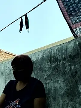 Snapshot of illay_love chatting on November 2, 2025, 7:33 am illay love online show from November 2, 2025, 7:33 am