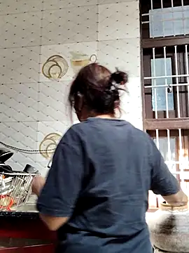 Snapshot of illay_love chatting on November 4, 2025, 5:28 am illay love online show from November 4, 2025, 5:28 am