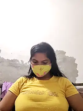 Snapshot of illay_love chatting on November 6, 2025, 10:38 am illay love online show from November 6, 2025, 10:38 am