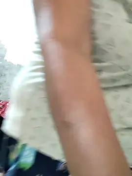 Snapshot of illay_love chatting on November 9, 2025, 4:33 am illay love online show from November 9, 2025, 4:33 am