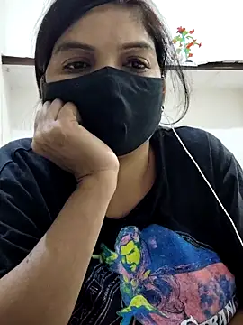 Snapshot of illay_love chatting on November 14, 2025, 7:12 pm illay love online show from November 14, 2025, 7:12 pm