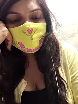 Snapshot of illay_love chatting on November 23, 2025, 3:56 pm illay love online show from November 23, 2025, 3:56 pm