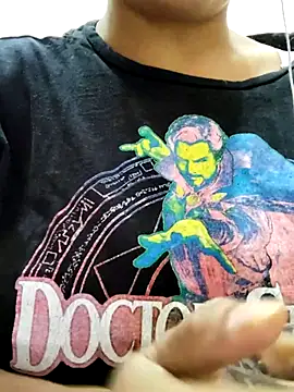 Snapshot of illay_love chatting on November 25, 2025, 5:18 am illay love online show from November 25, 2025, 5:18 am