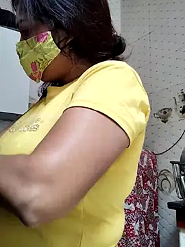 Snapshot of illay_love chatting on November 27, 2025, 5:53 am illay love online show from November 27, 2025, 5:53 am