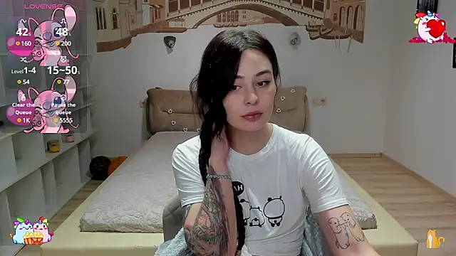 NataliMillers online show from December 22, 2024, 1:22 pm