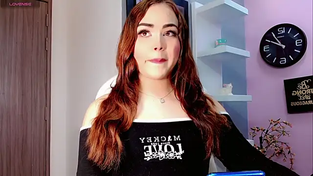 Sophia-Isabella online show from January 14, 2025, 7:53 pm