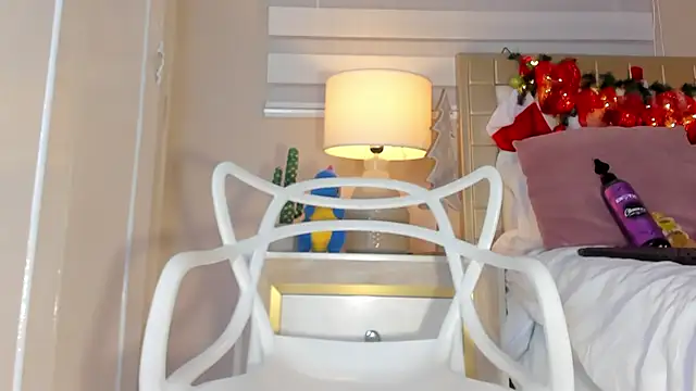 zoe sky  online show from December 31, 2024, 5:40 pm