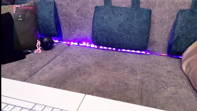 Snapshot of blackcat142 chatting on October 4, 2025, 12:03 pm blackcat142 online show from October 4, 2025, 12:03 pm