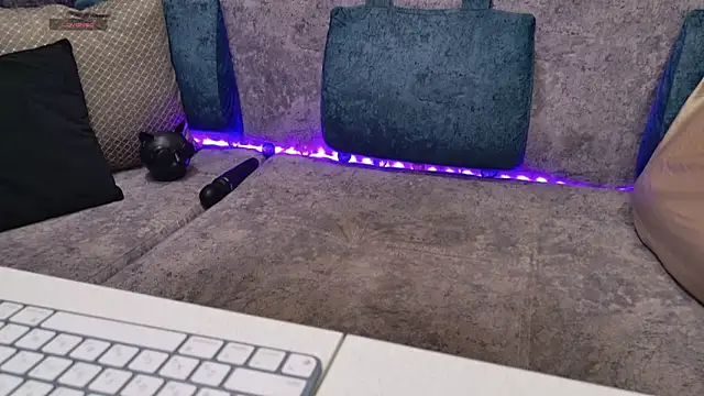 Snapshot of blackcat142 chatting on October 16, 2025, 11:44 am blackcat142 online show from October 16, 2025, 11:44 am