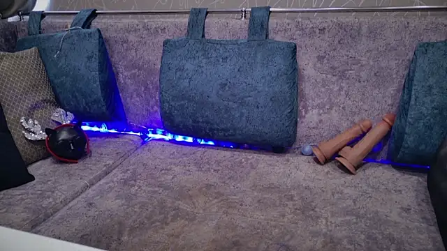 blackcat142 online show from March 13, 2026, 10:44 am