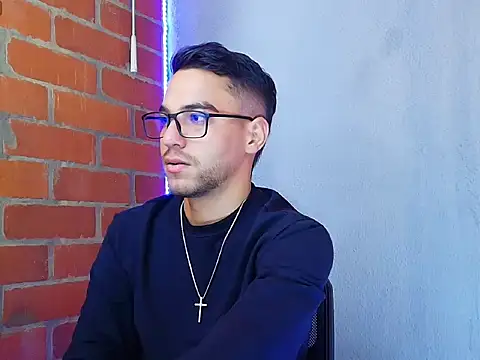 Snapshot of Leandro_valenzuela chatting on September 21, 2025, 5:03 pm Leandro valenzuela online show from September 21, 2025, 5:03 pm